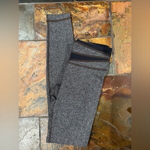 Lululemon‎ Wunder Under Herringbone Patterned Leggings